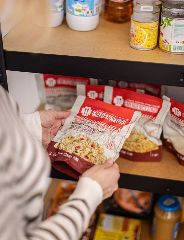 Nourriture d'urgence : Les aliments qui se conservent 10 à 25 ans (et comment les stocker)